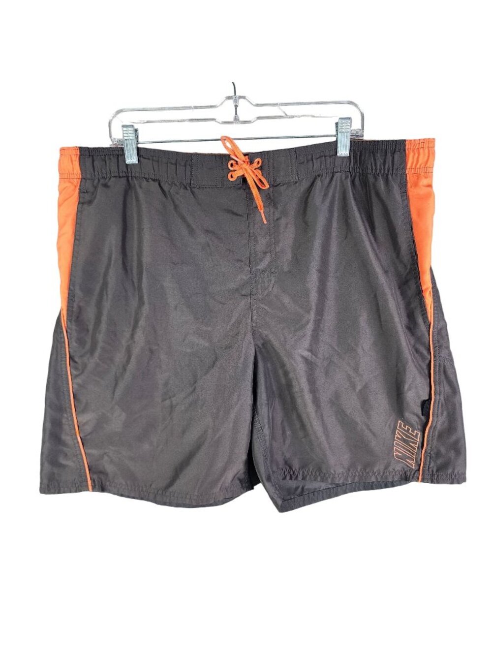 Mens Nike Black & Orange Athletic Drawstring Shorts 9" Inseam Polyester Size XL